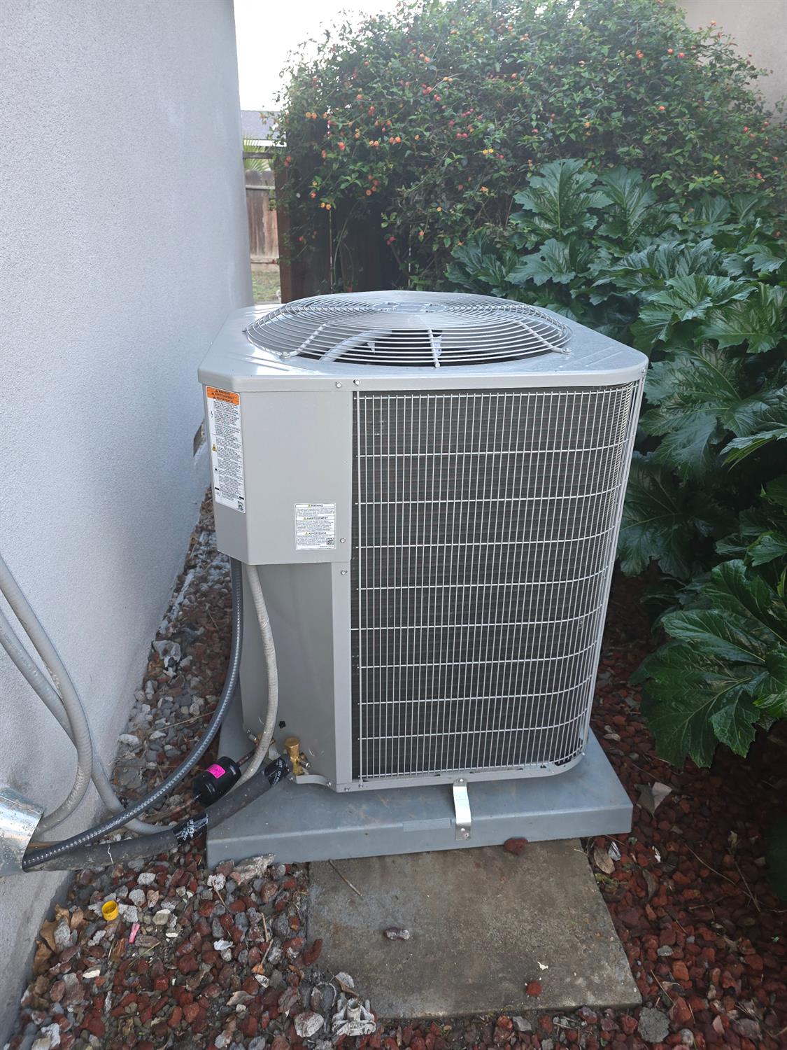 214 N Santa Clara St, Los Banos, CA 93635