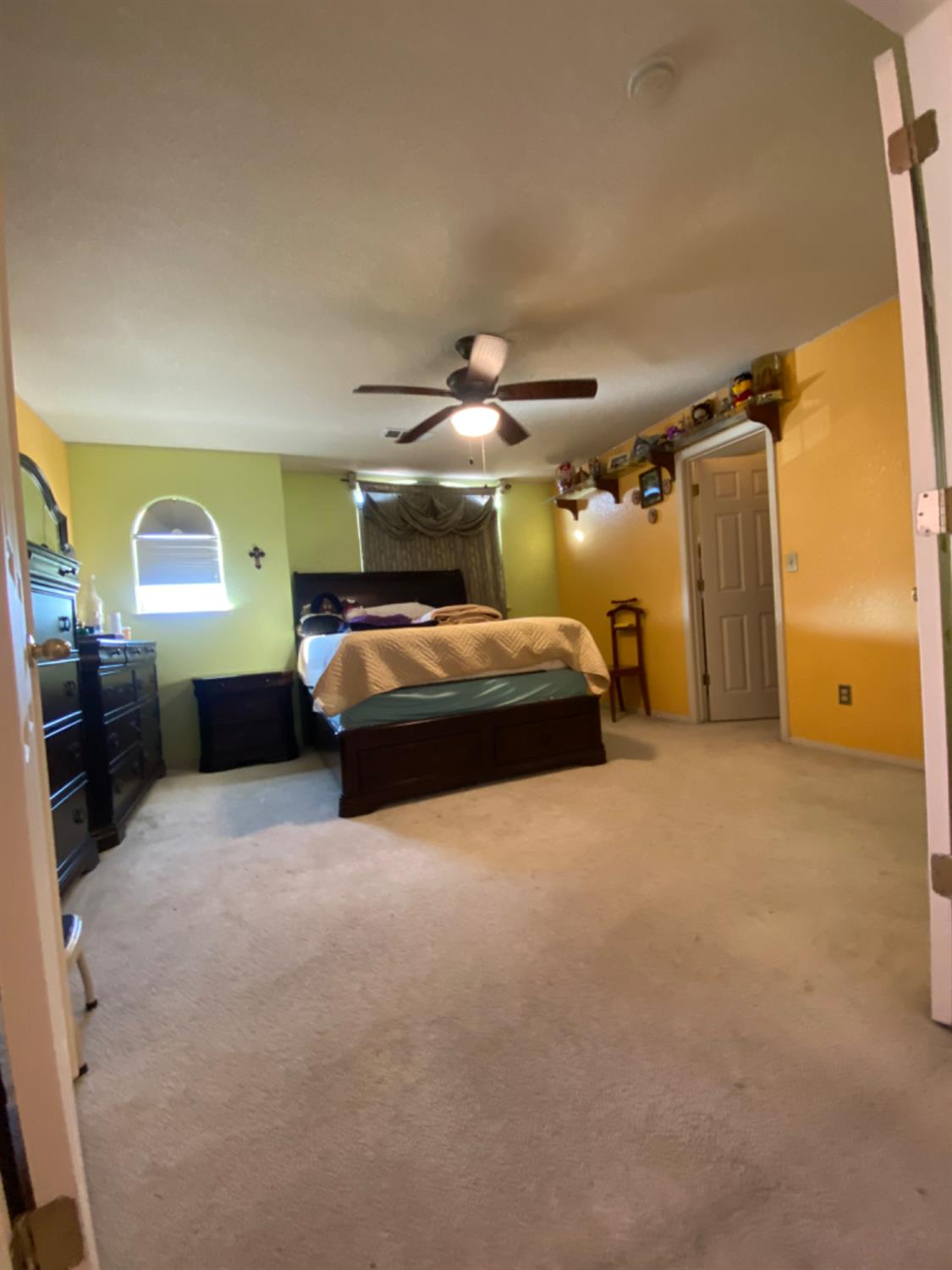 2800 Skybrite Dr, Ceres, CA 95307