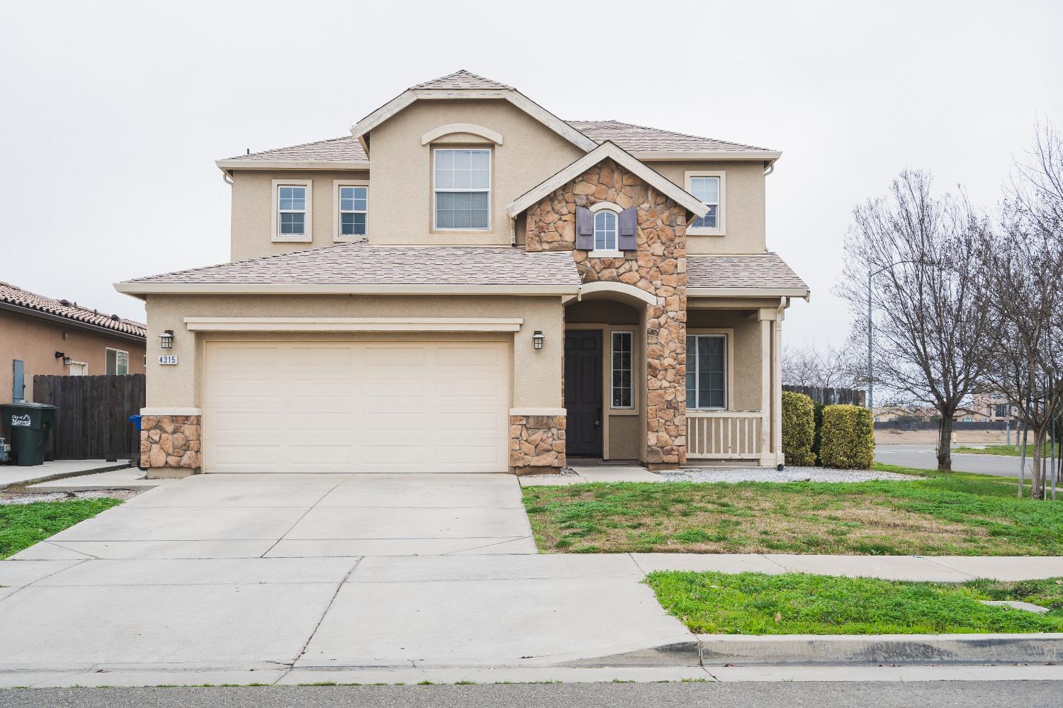 4315 Strathmore Pl, Merced, CA 95348