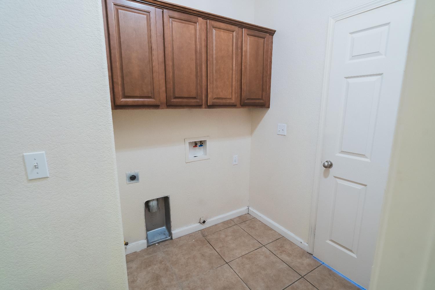 4315 Strathmore Pl, Merced, CA 95348