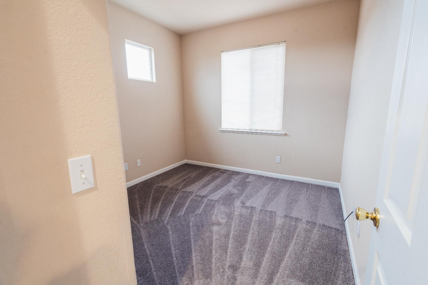 4315 Strathmore Pl, Merced, CA 95348