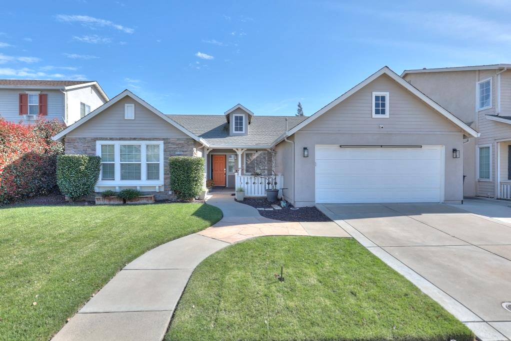 5530 Chancellor Way, Riverbank, CA 95367