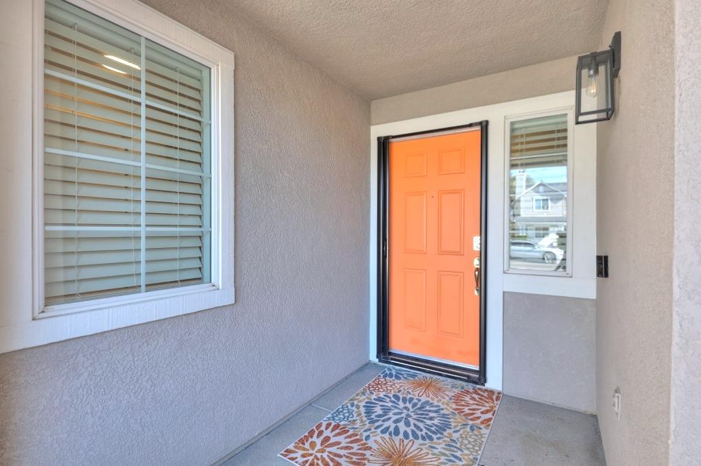 5530 Chancellor Way, Riverbank, CA 95367