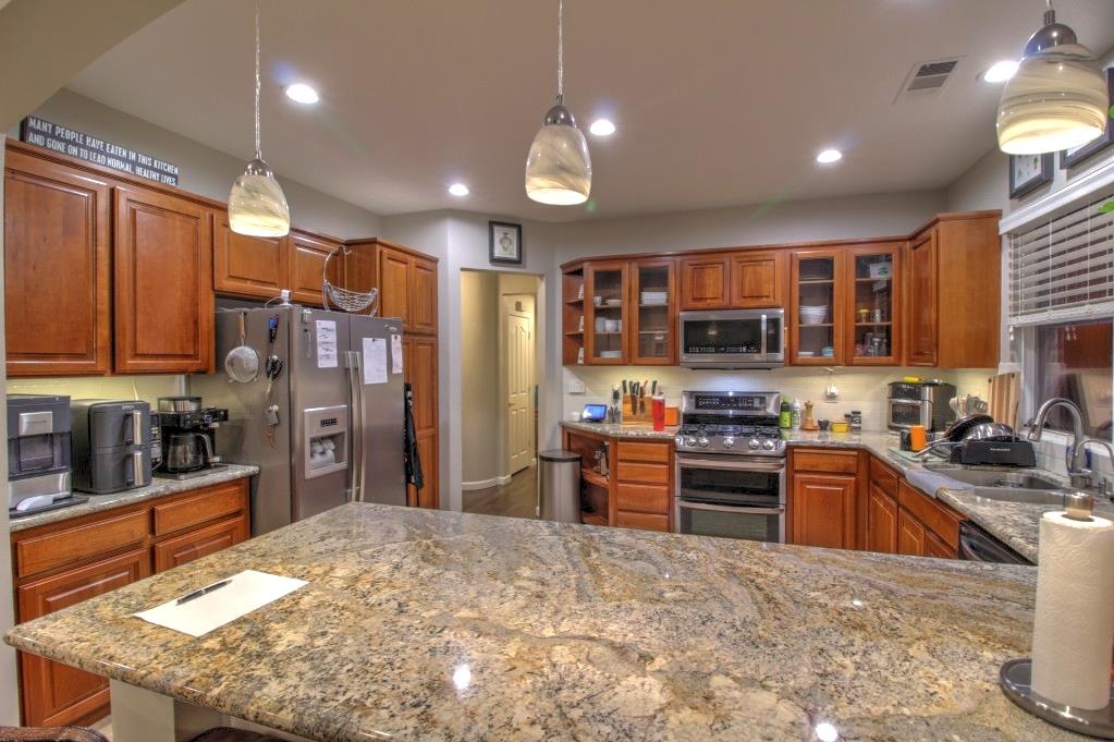 5530 Chancellor Way, Riverbank, CA 95367