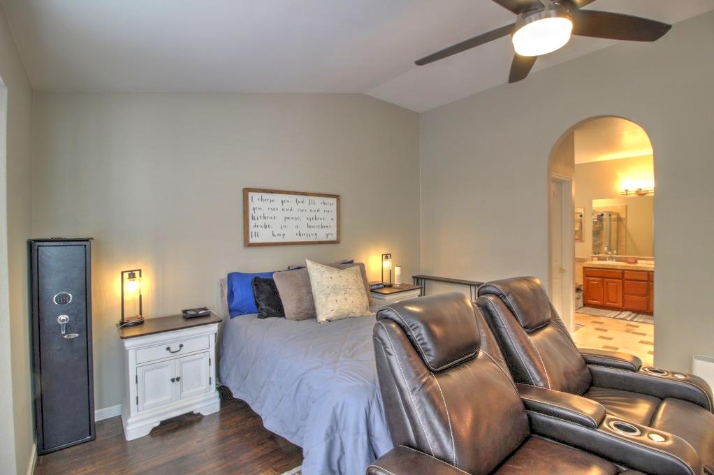 5530 Chancellor Way, Riverbank, CA 95367