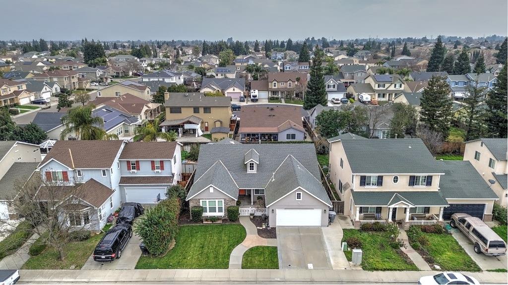 5530 Chancellor Way, Riverbank, CA 95367