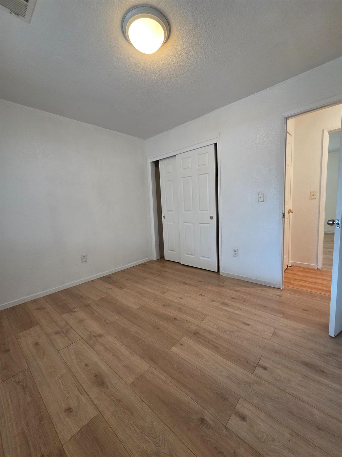 93 S Dana Ave, Planada, CA 95365