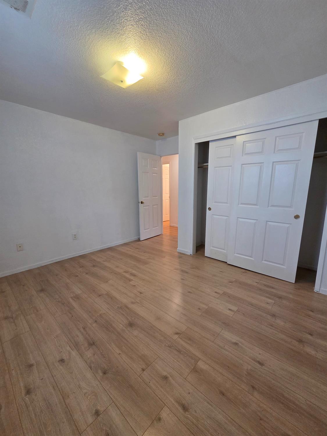 93 S Dana Ave, Planada, CA 95365