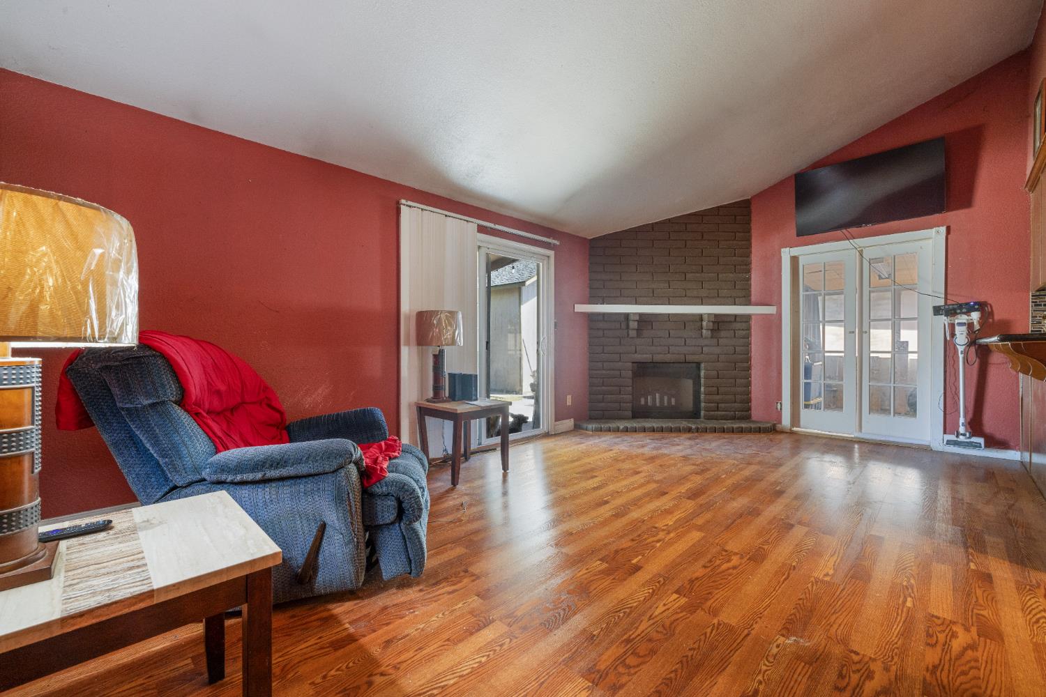 808 Cadillac Dr, Modesto, CA 95351