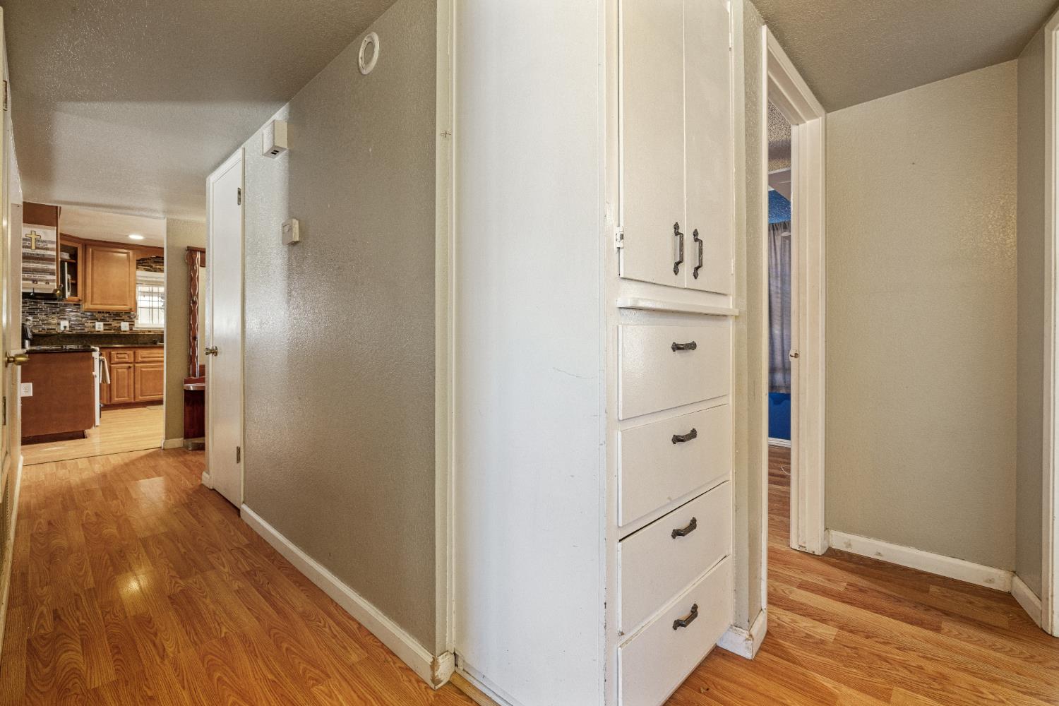 808 Cadillac Dr, Modesto, CA 95351