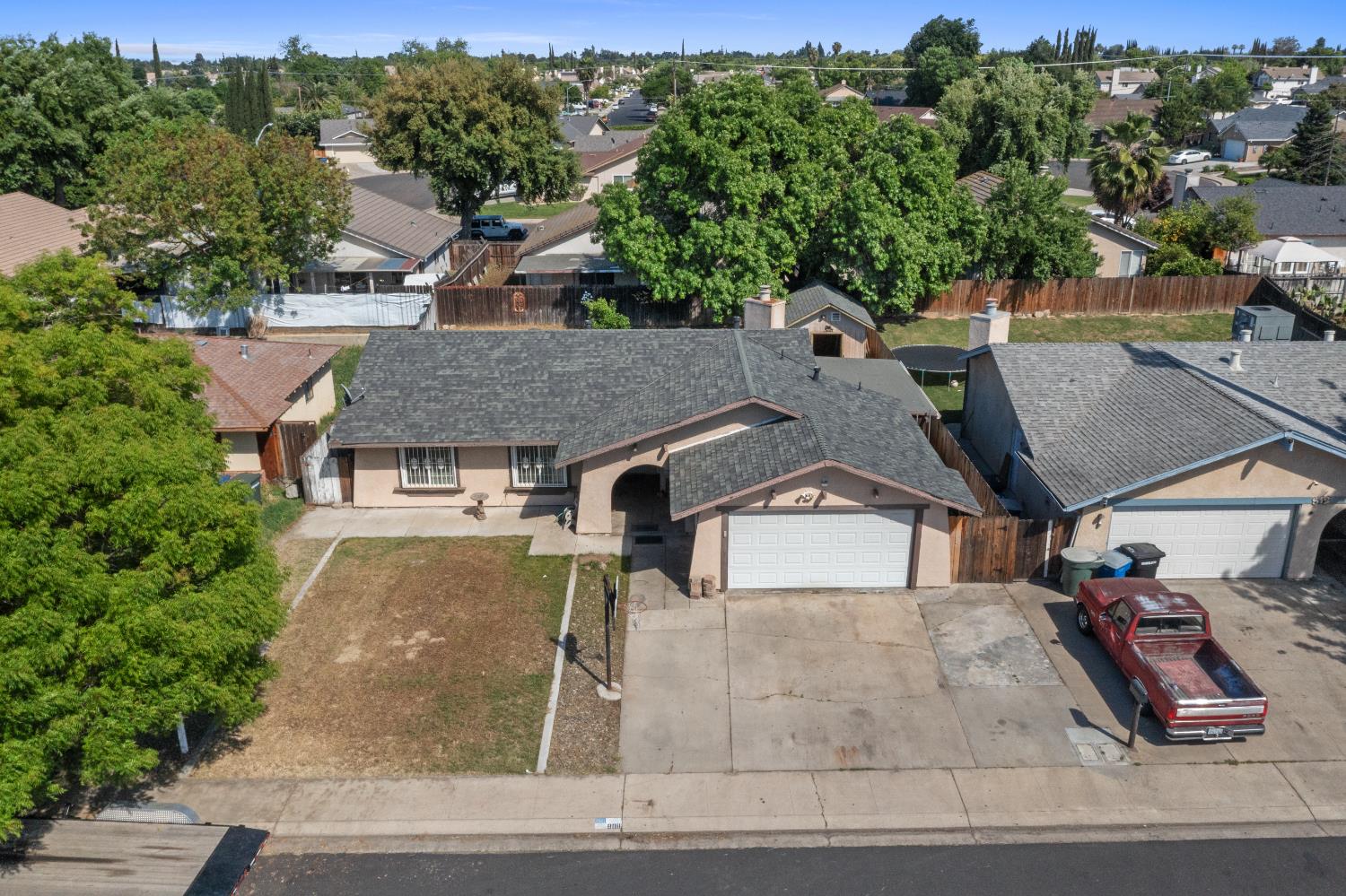 808 Cadillac Dr, Modesto, CA 95351