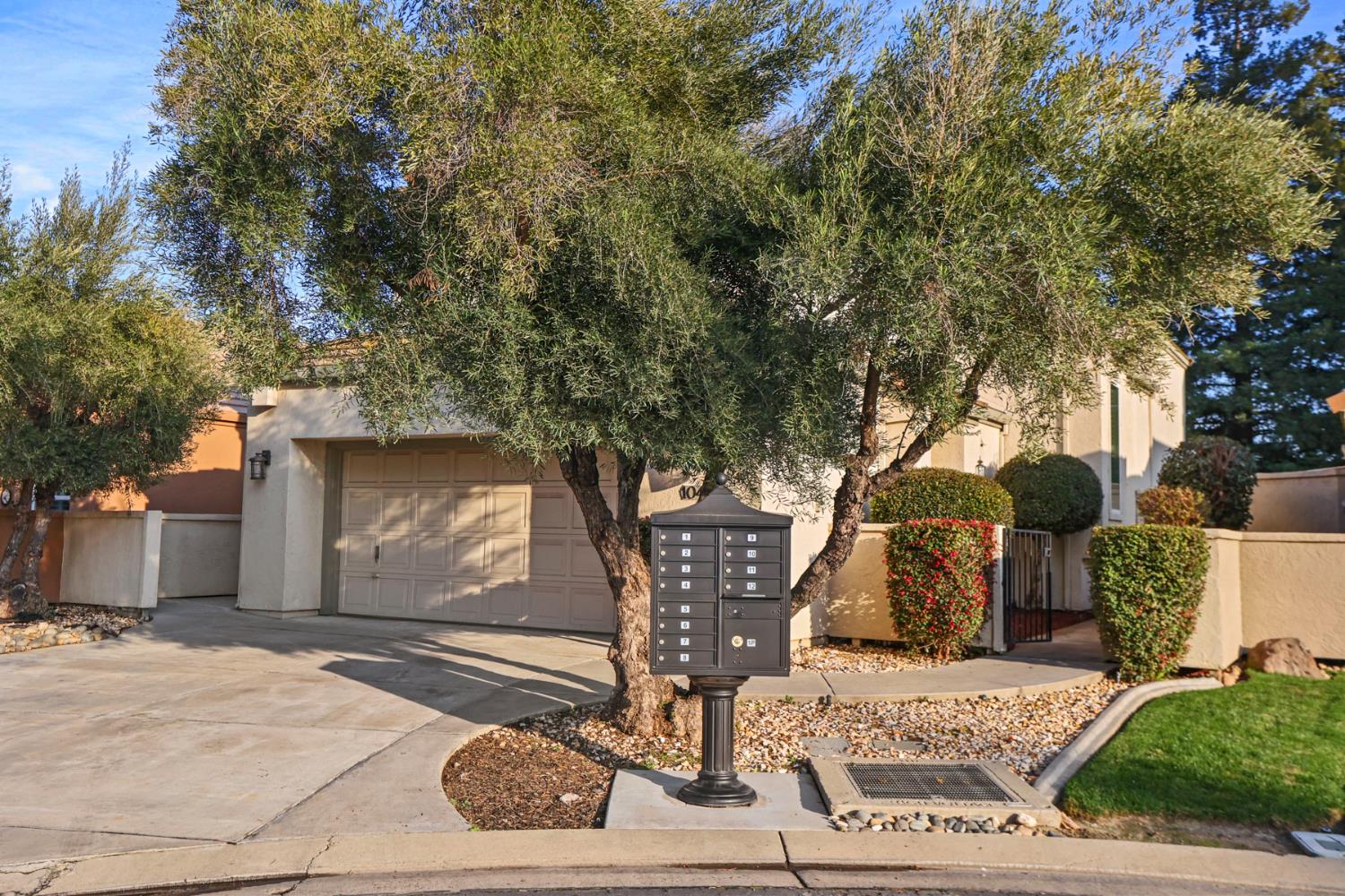 1040 Copper Park Ln, Modesto, CA 95355