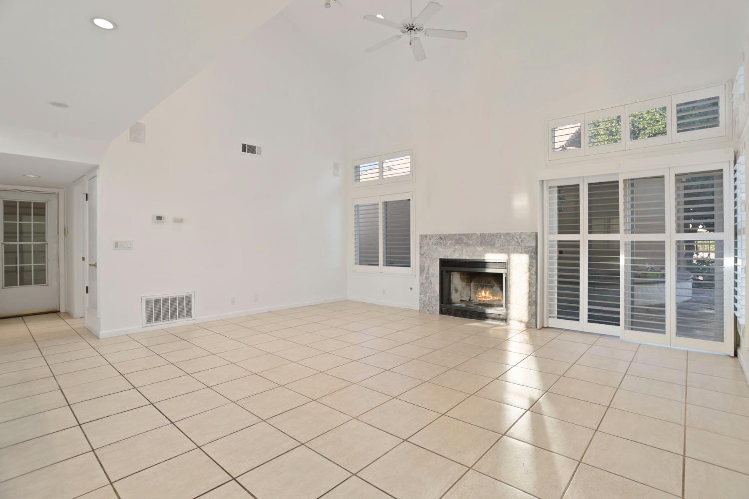 1040 Copper Park Ln, Modesto, CA 95355