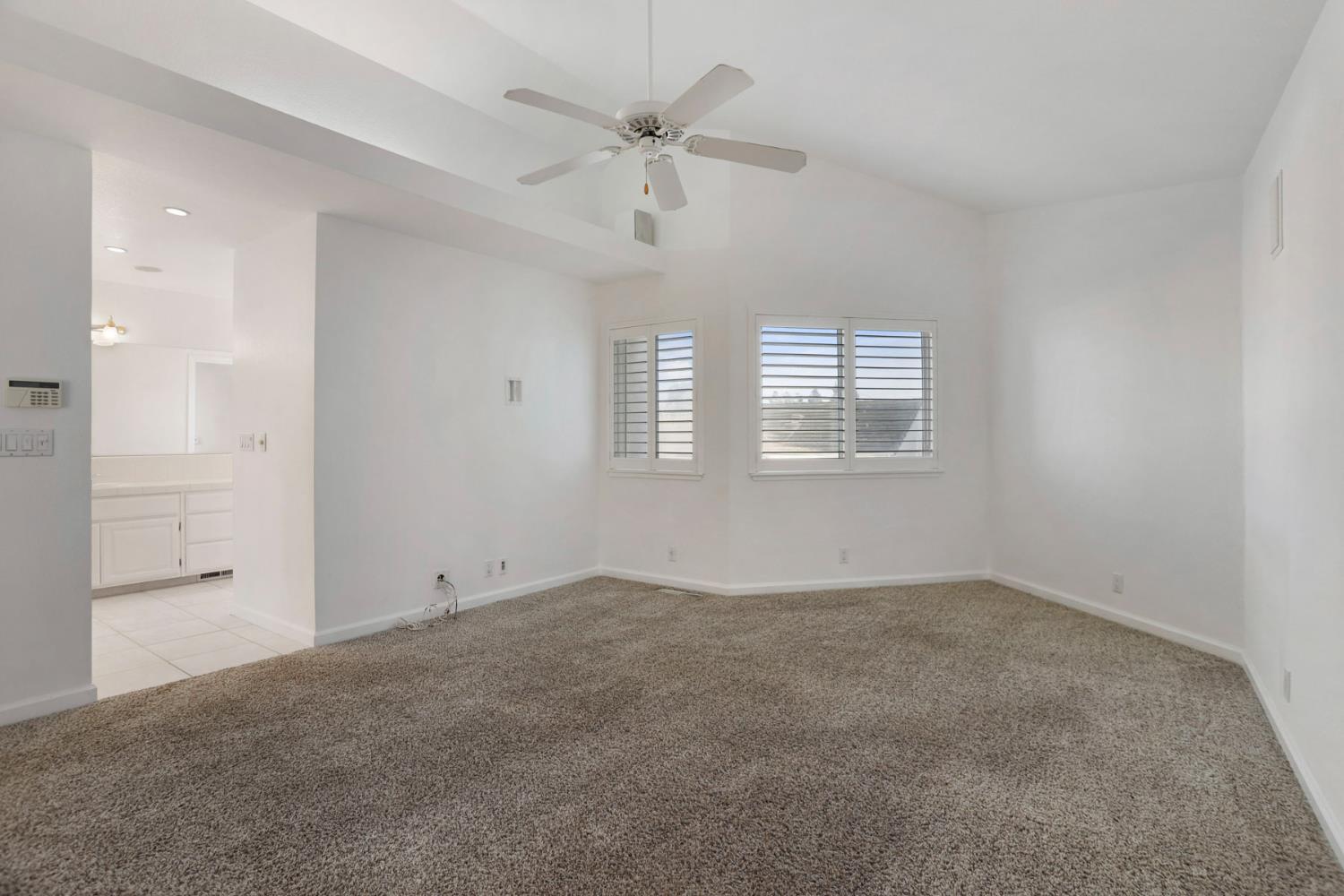 1040 Copper Park Ln, Modesto, CA 95355