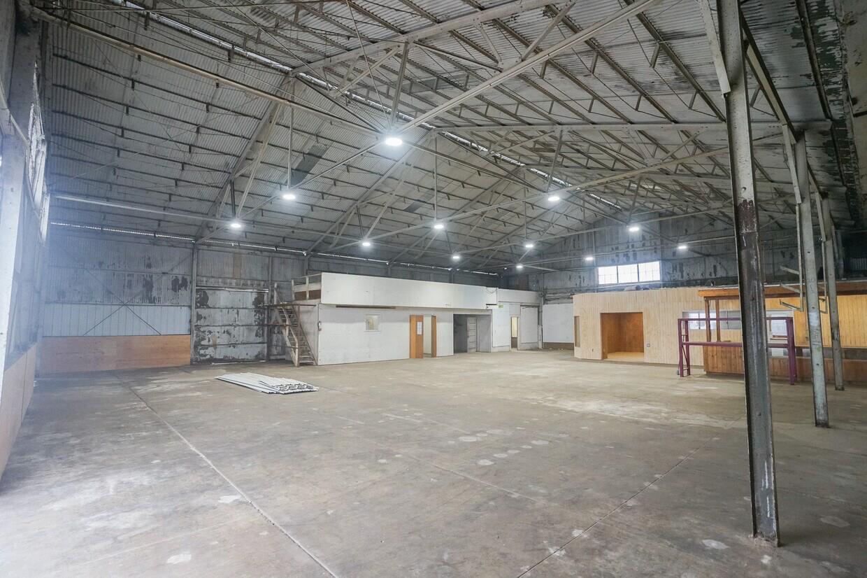 121 N Gateway Dr, Madera, CA 93637