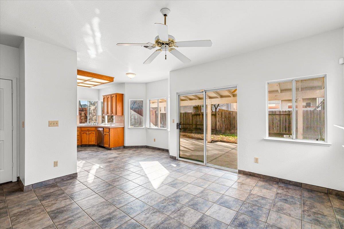 3624 Effingham Ln, Modesto, CA 95357