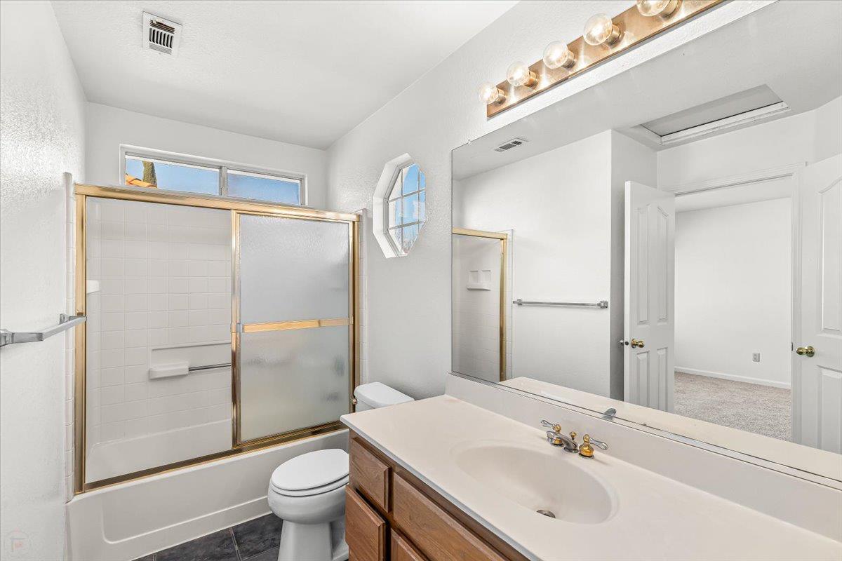 3624 Effingham Ln, Modesto, CA 95357