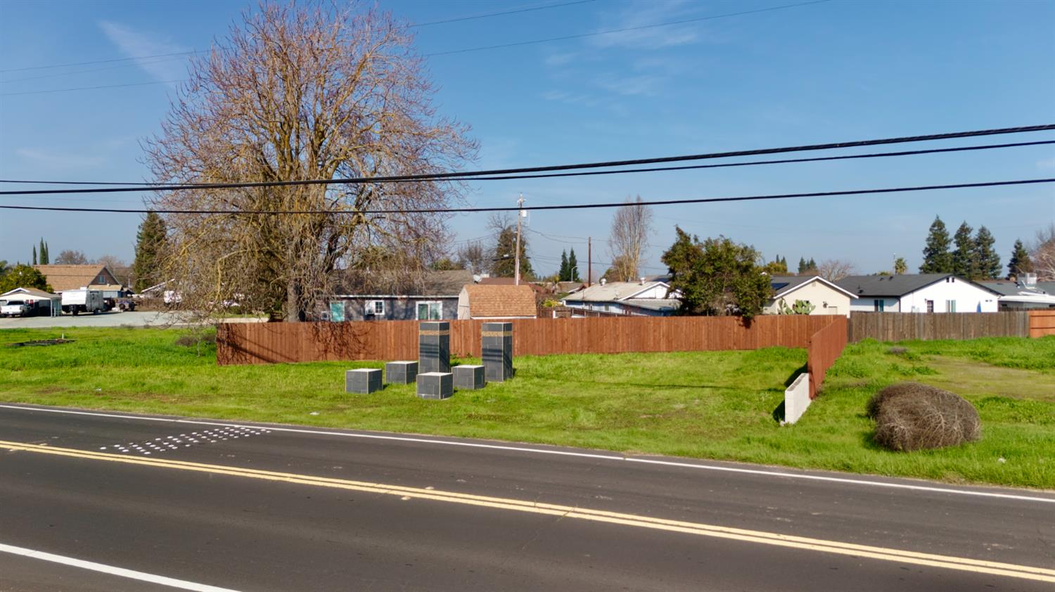 2310 Main St, Escalon, CA 95320