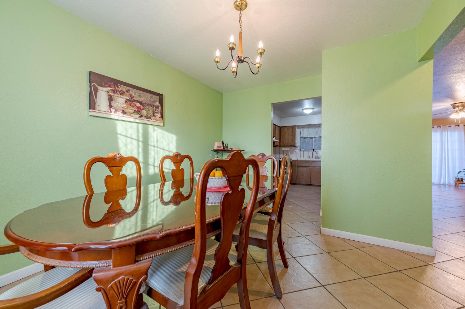 2394 Lance St, Merced, CA 95348