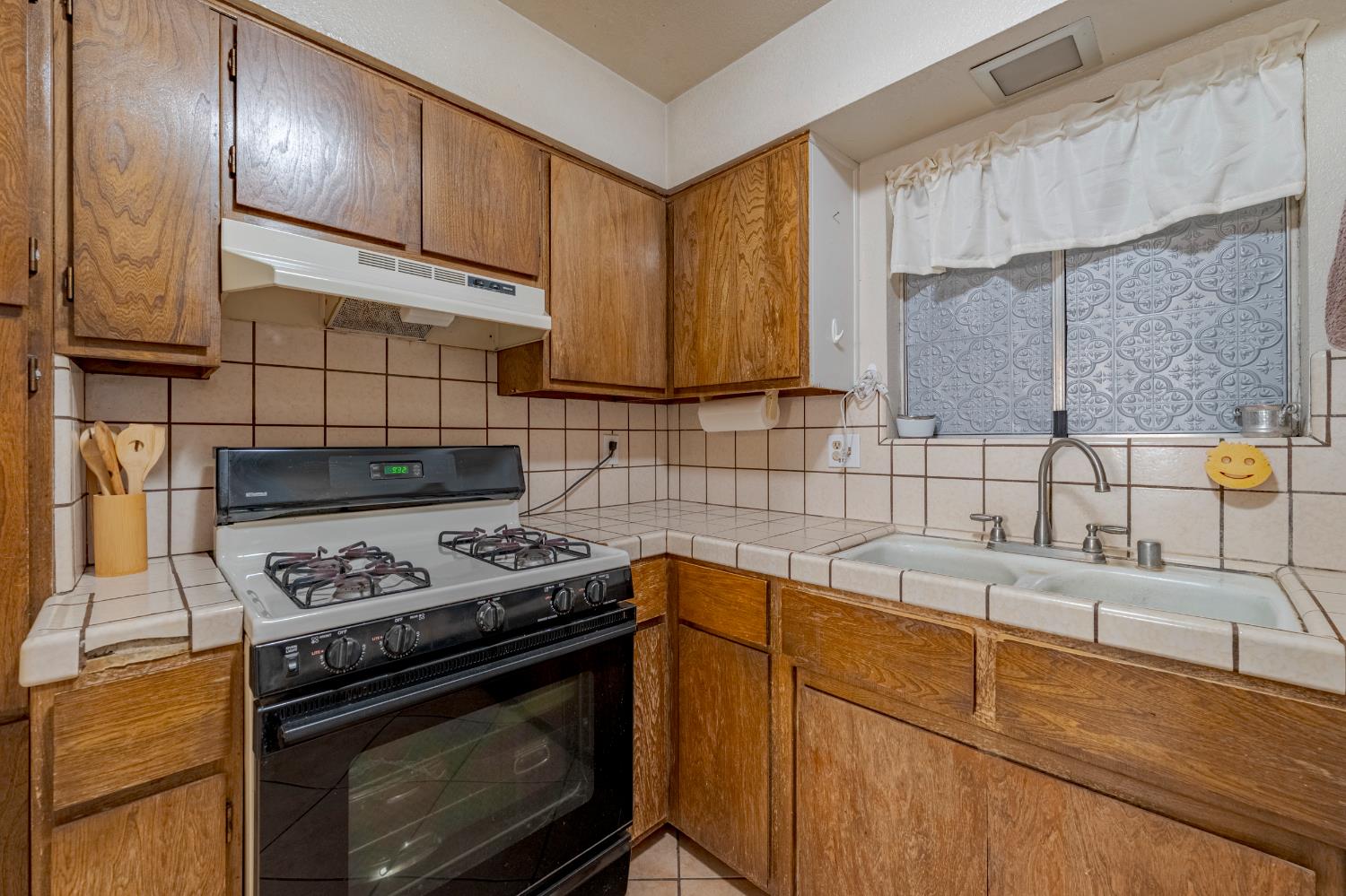 2394 Lance St, Merced, CA 95348