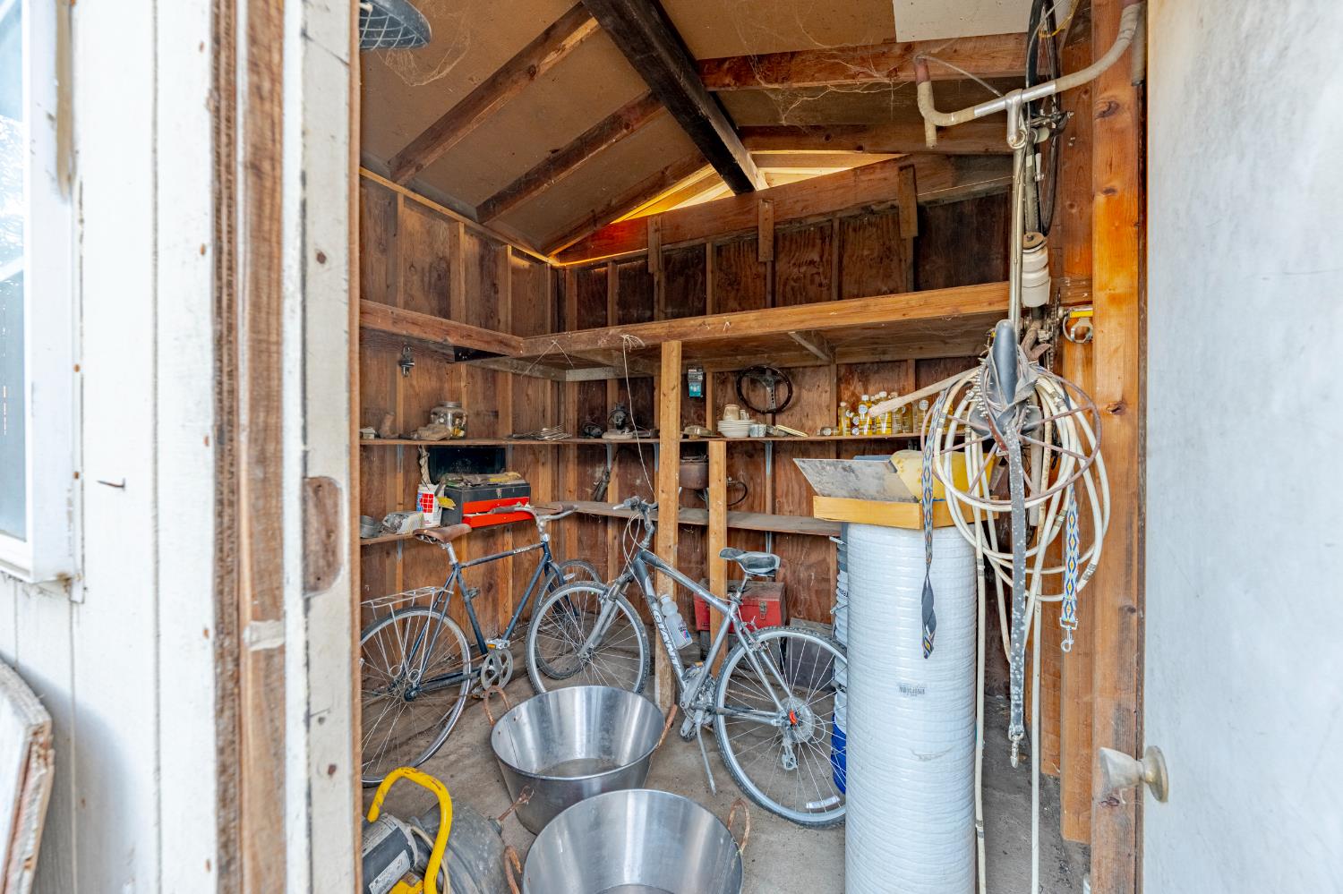 2394 Lance St, Merced, CA 95348