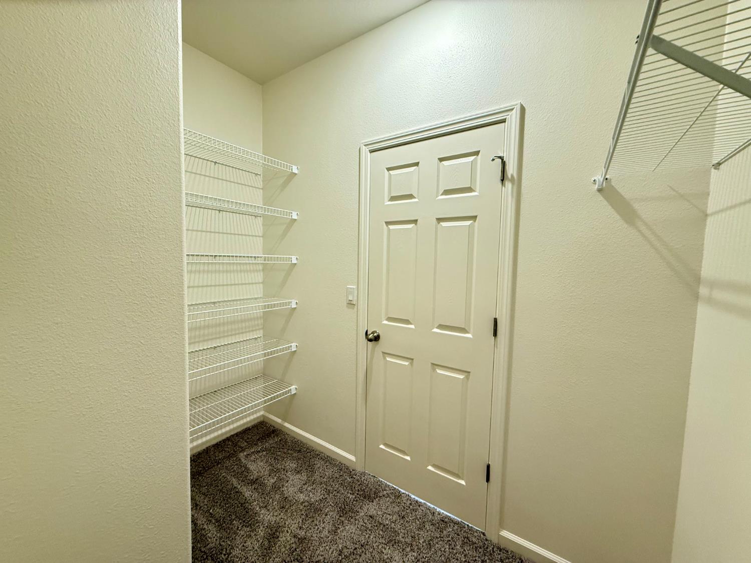 1200 E Orange St, Avenal, CA 93204