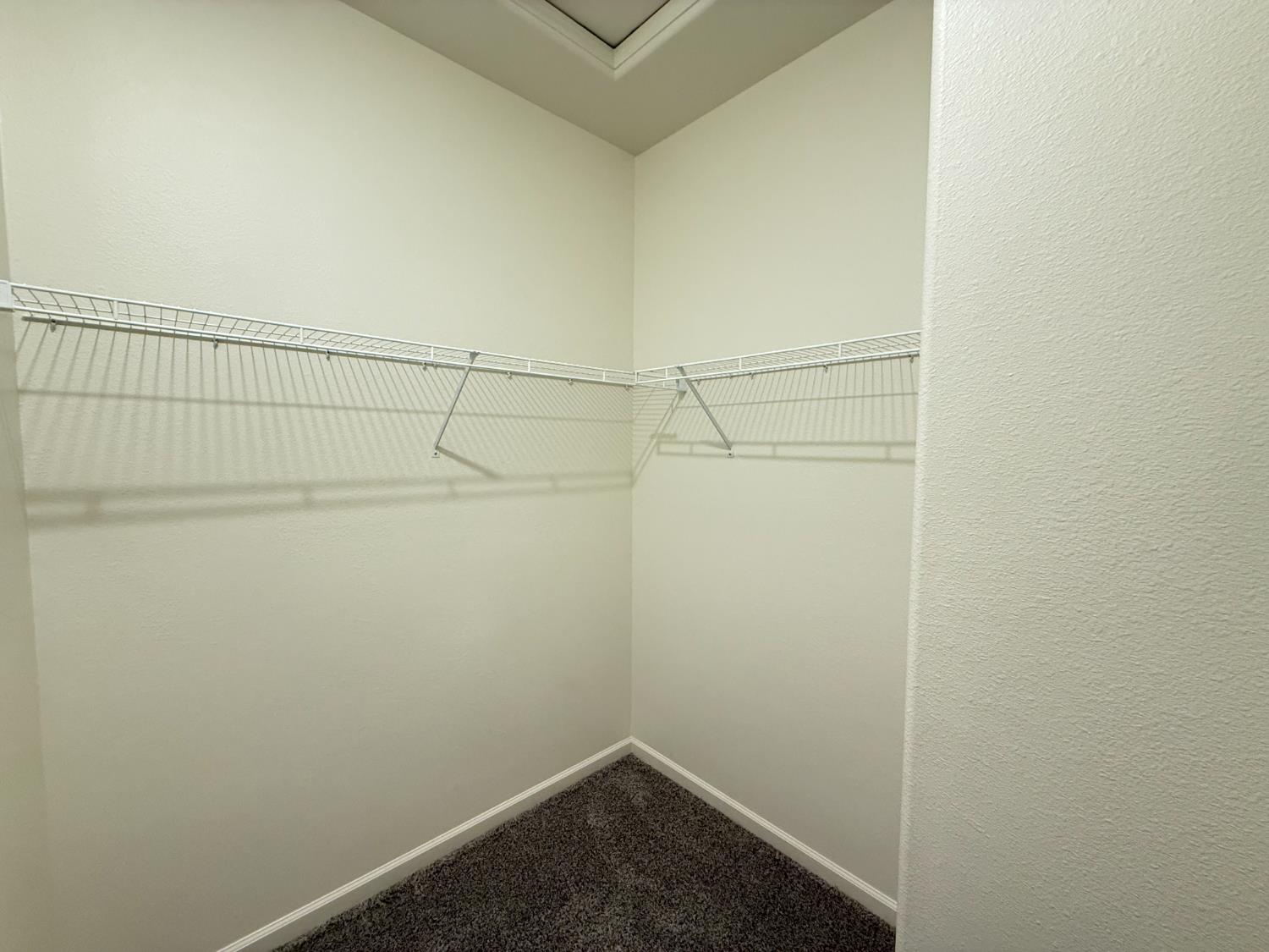 1200 E Orange St, Avenal, CA 93204