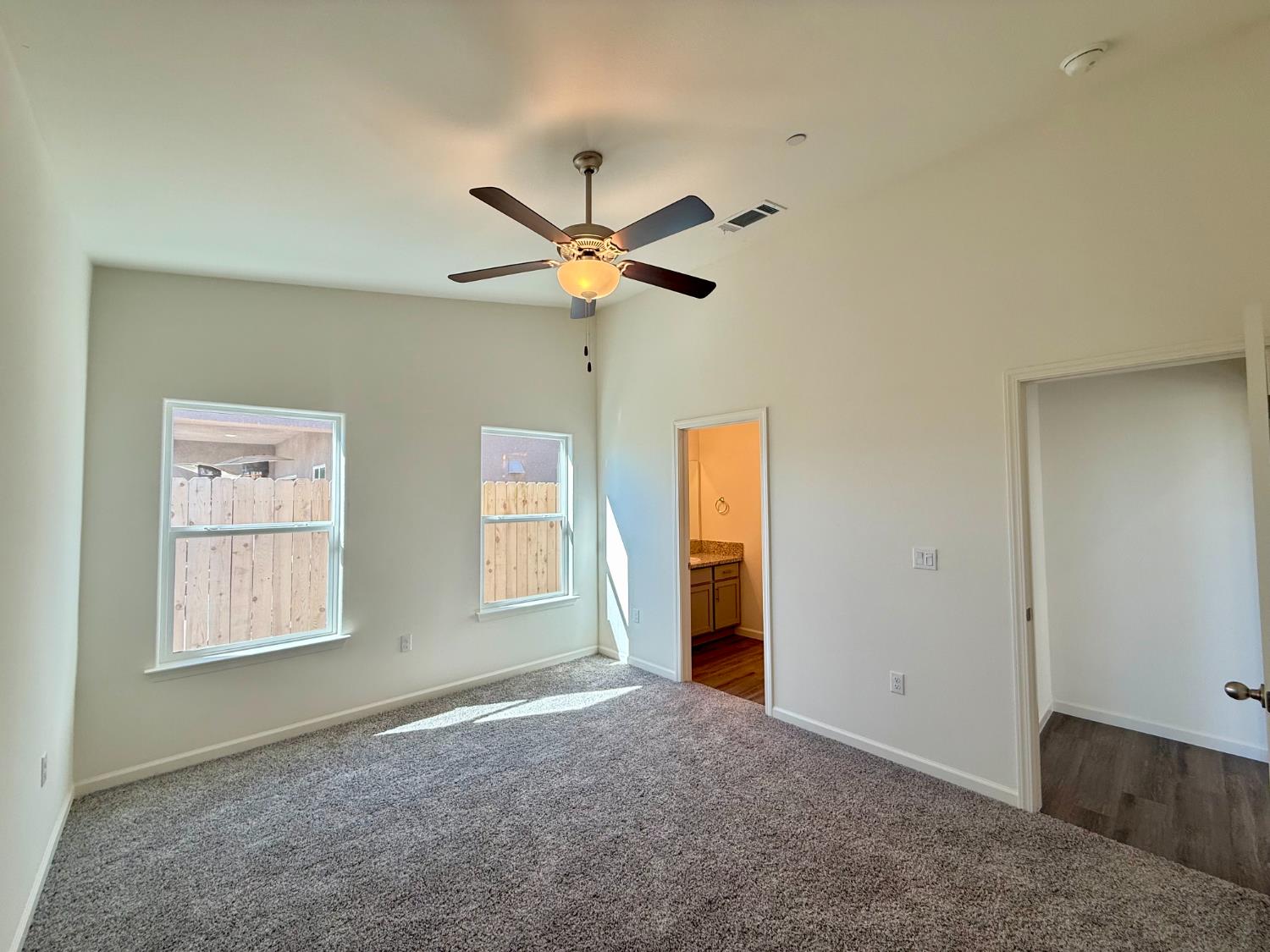 1200 E Orange St, Avenal, CA 93204