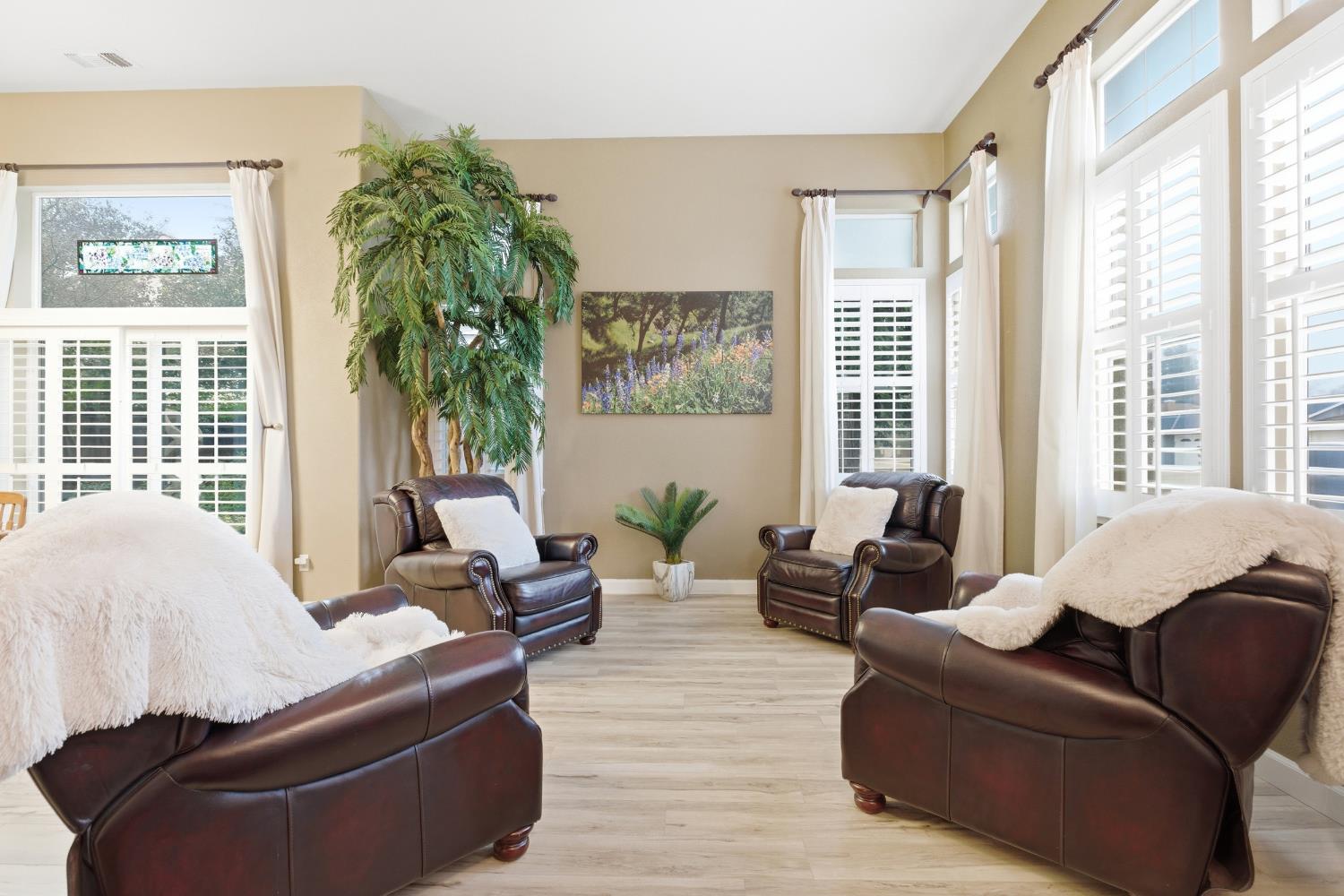 1184 River Ave, Oakdale, CA 95361