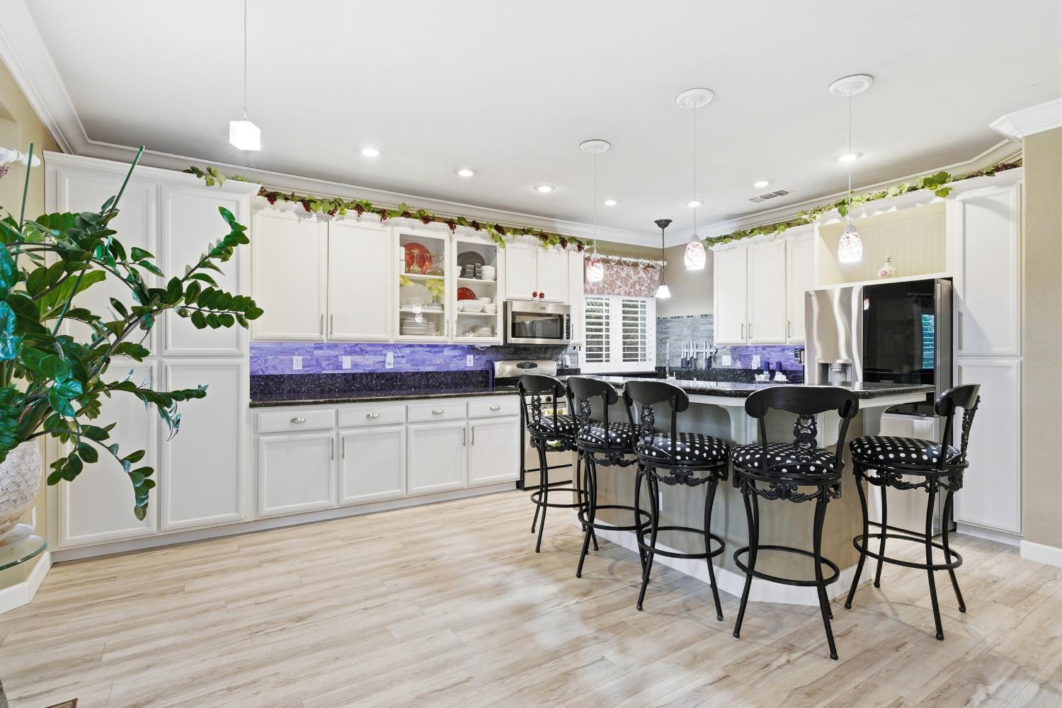 1184 River Ave, Oakdale, CA 95361