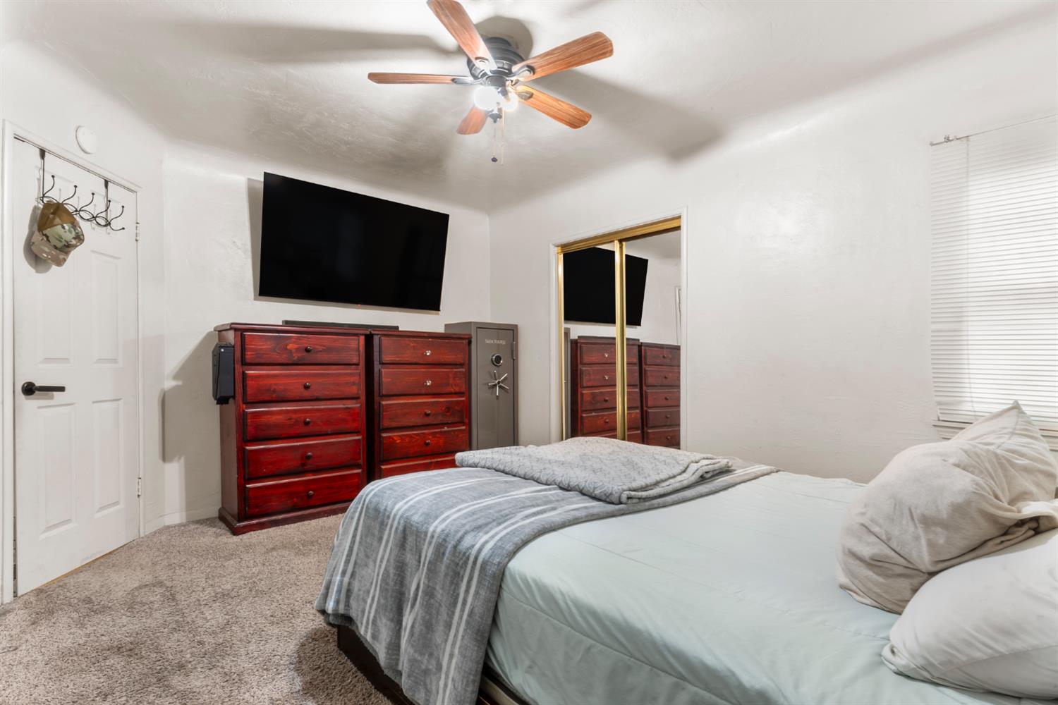 2344 Regal Rd, Modesto, CA 95358