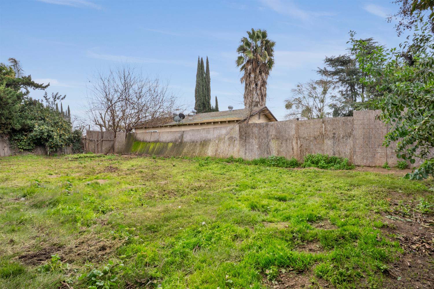 2344 Regal Rd, Modesto, CA 95358