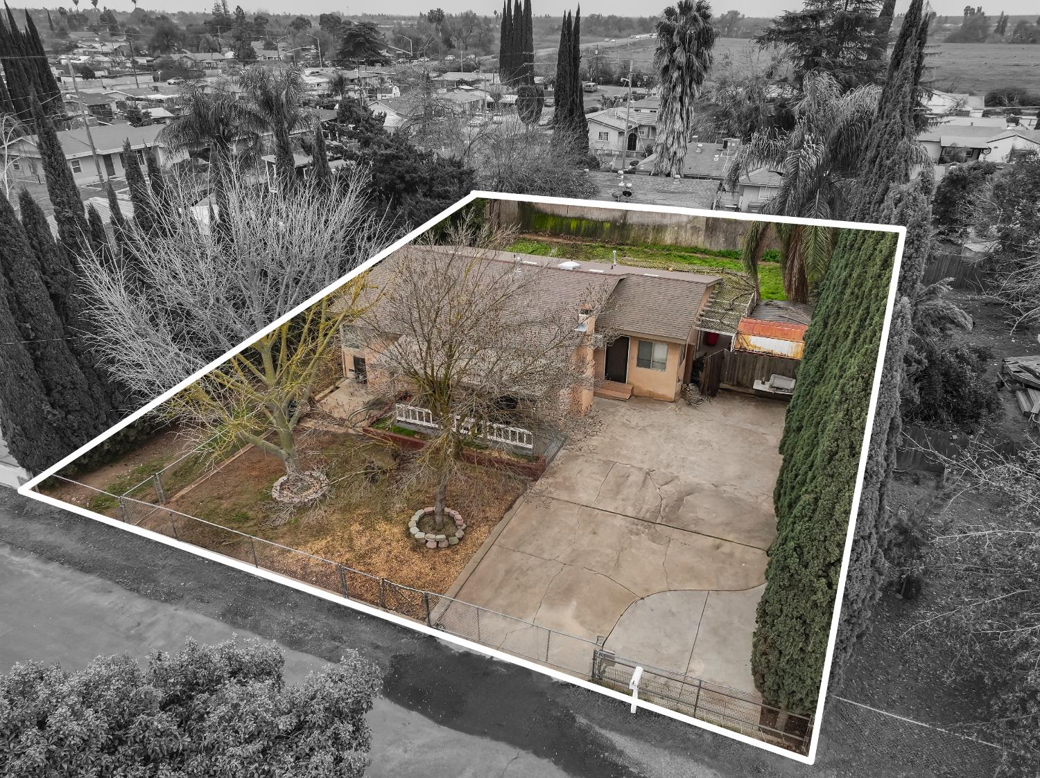 2344 Regal Rd, Modesto, CA 95358