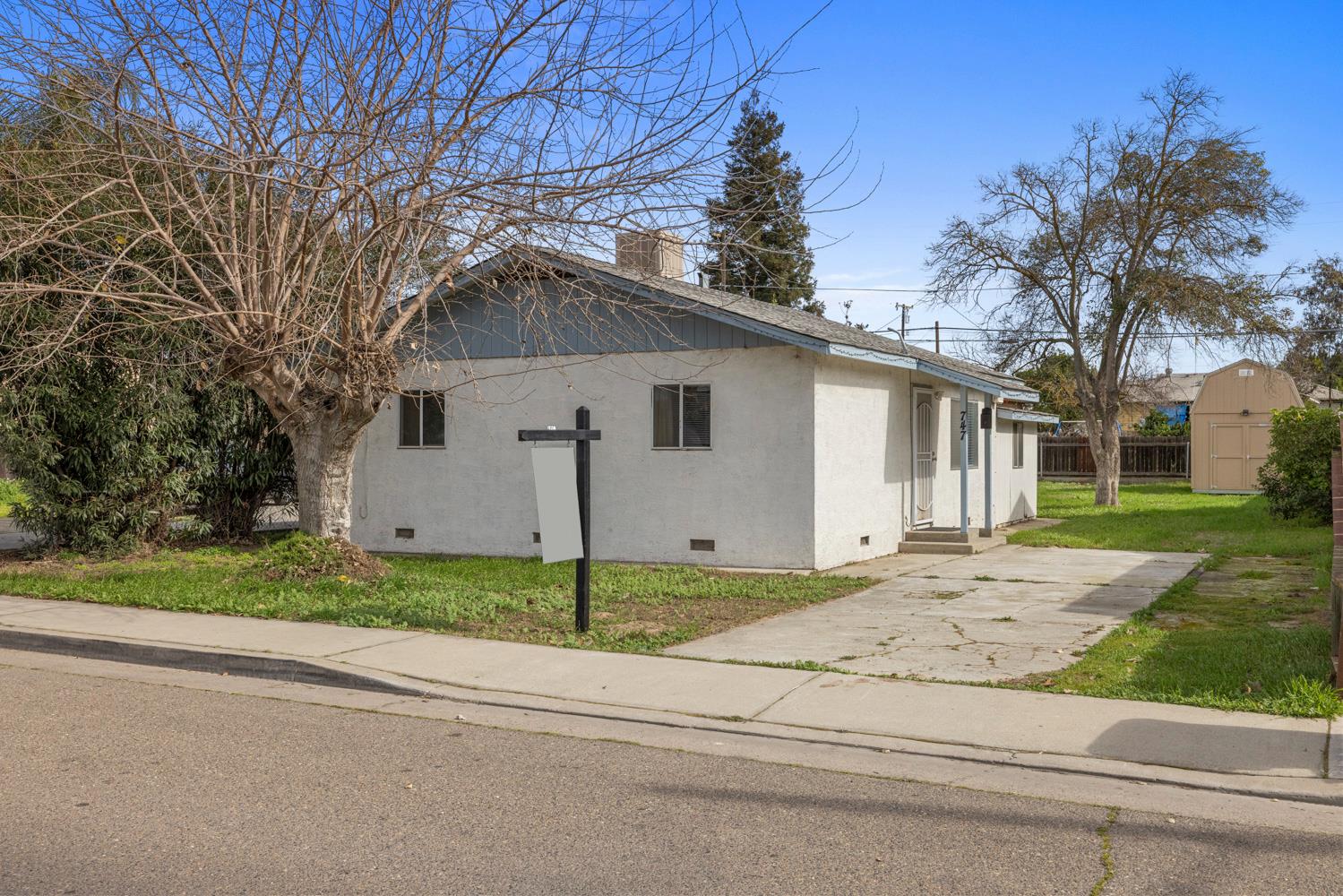 747 Prusso St, Livingston, CA 95334