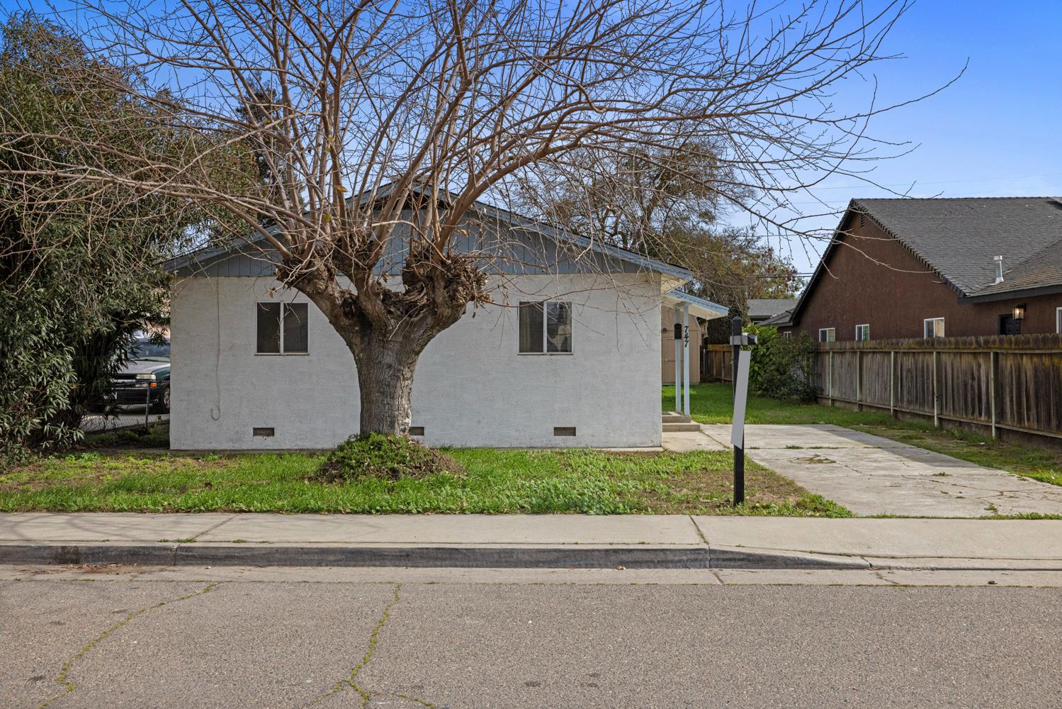 747 Prusso St, Livingston, CA 95334