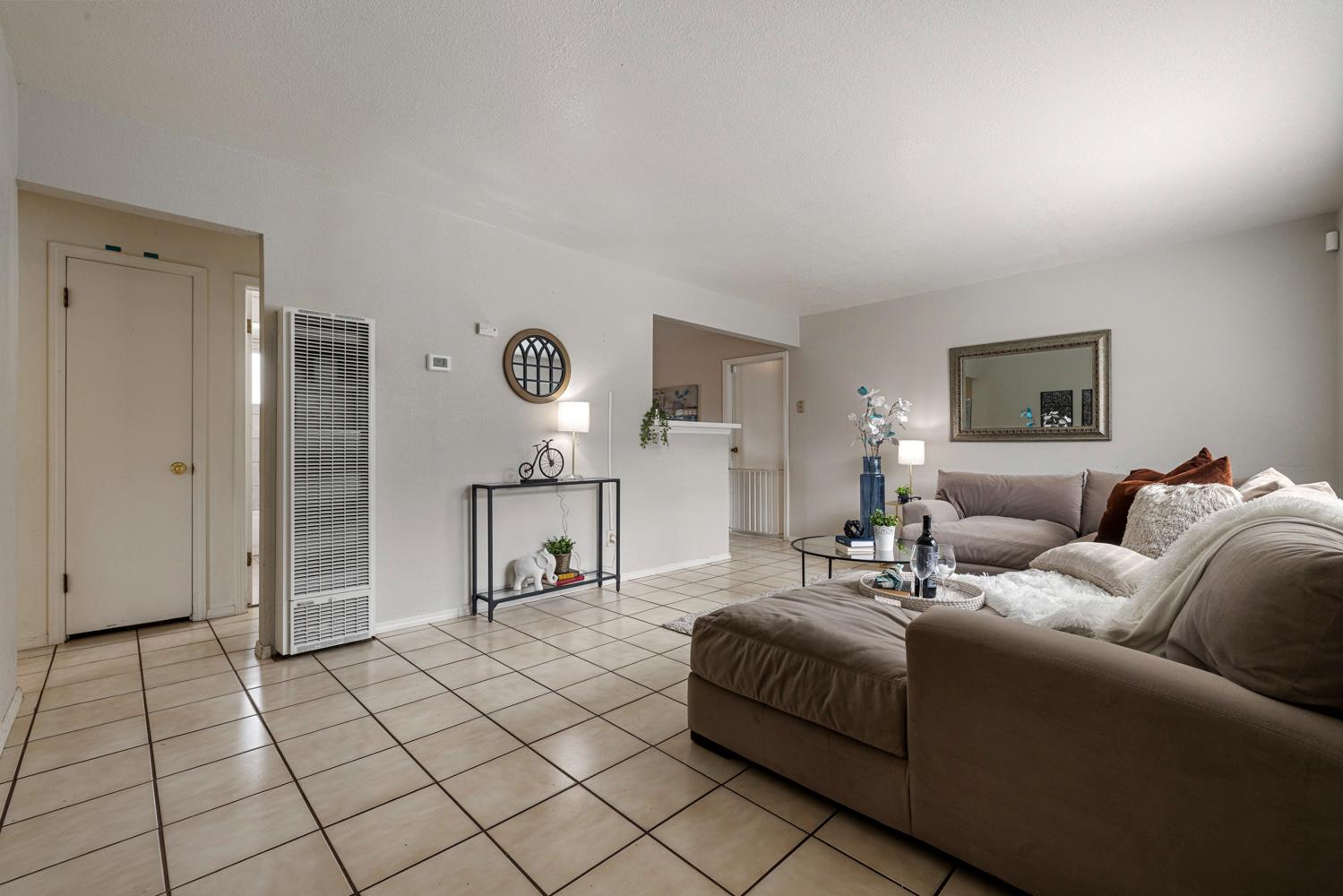 747 Prusso St, Livingston, CA 95334