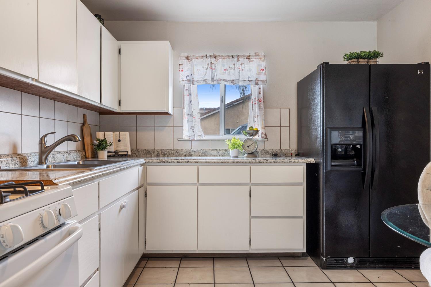 747 Prusso St, Livingston, CA 95334