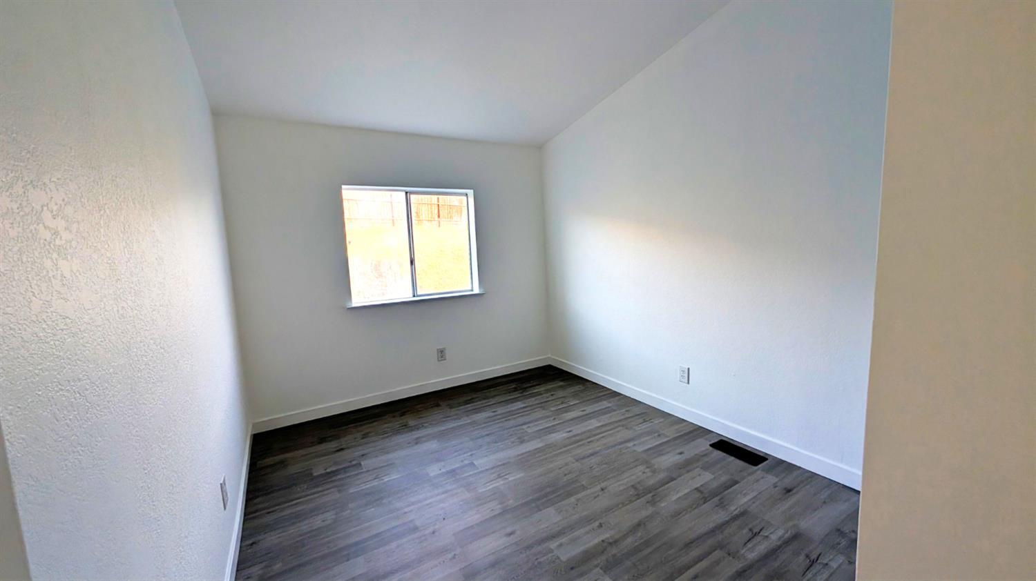 343 Deer Field Cir #18, Copperopolis, CA 95228