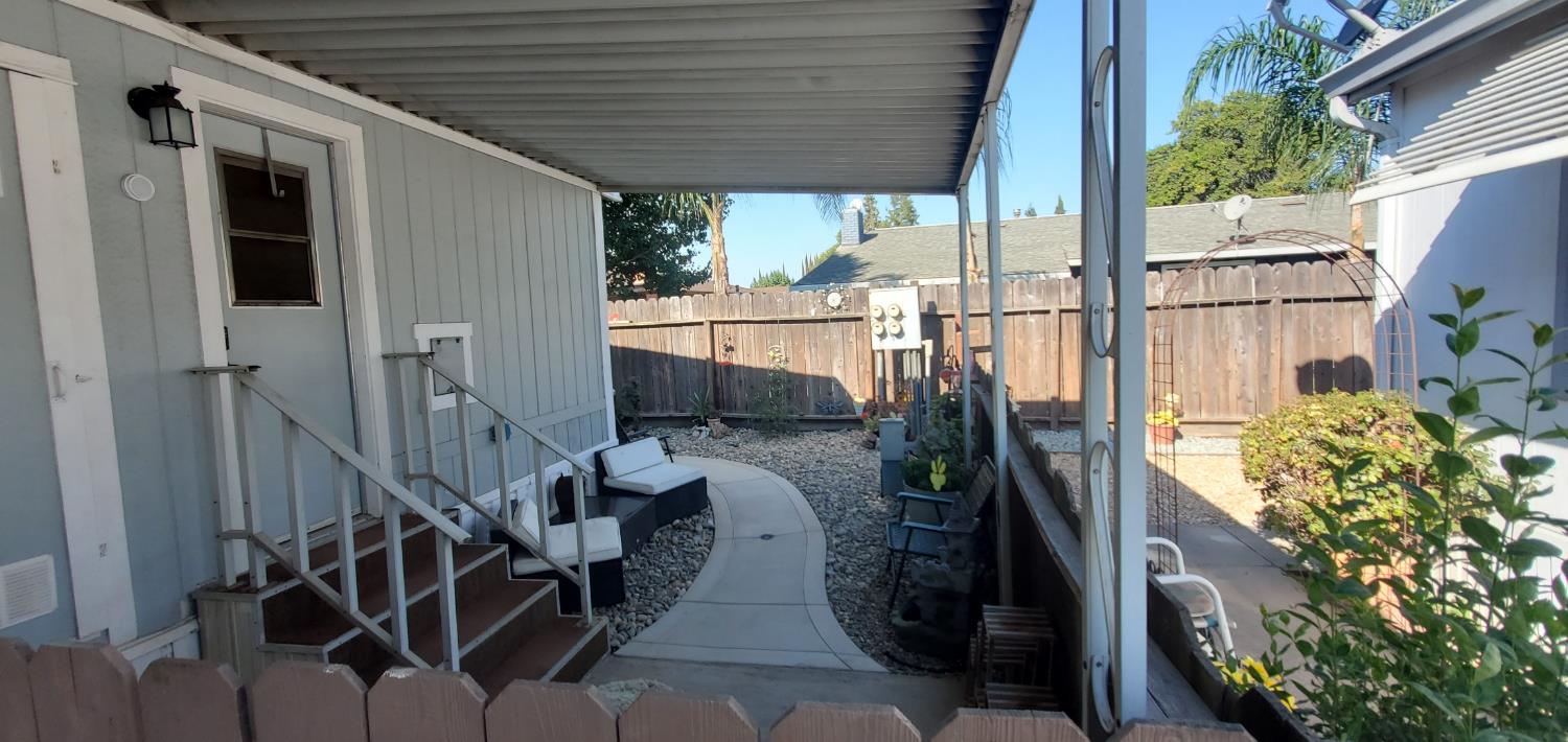 2505 Jackson Avenue #136, Escalon, CA 95320