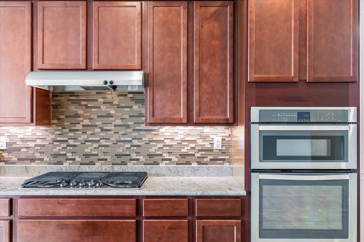 1491 Arbor Brook Dr, Manteca, CA 95336