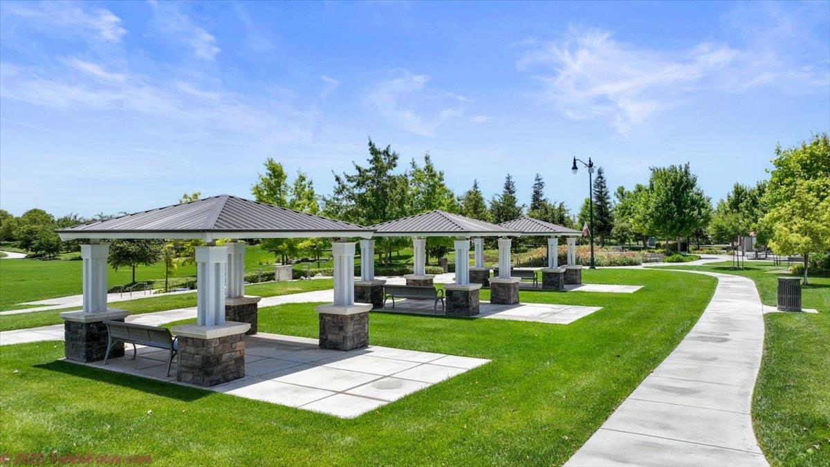 1491 Arbor Brook Dr, Manteca, CA 95336