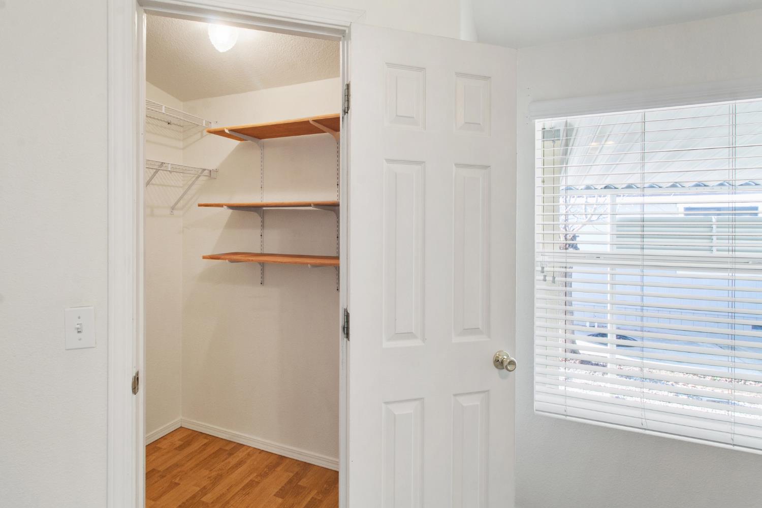 1500 Held Dr #84, Modesto, CA 95355