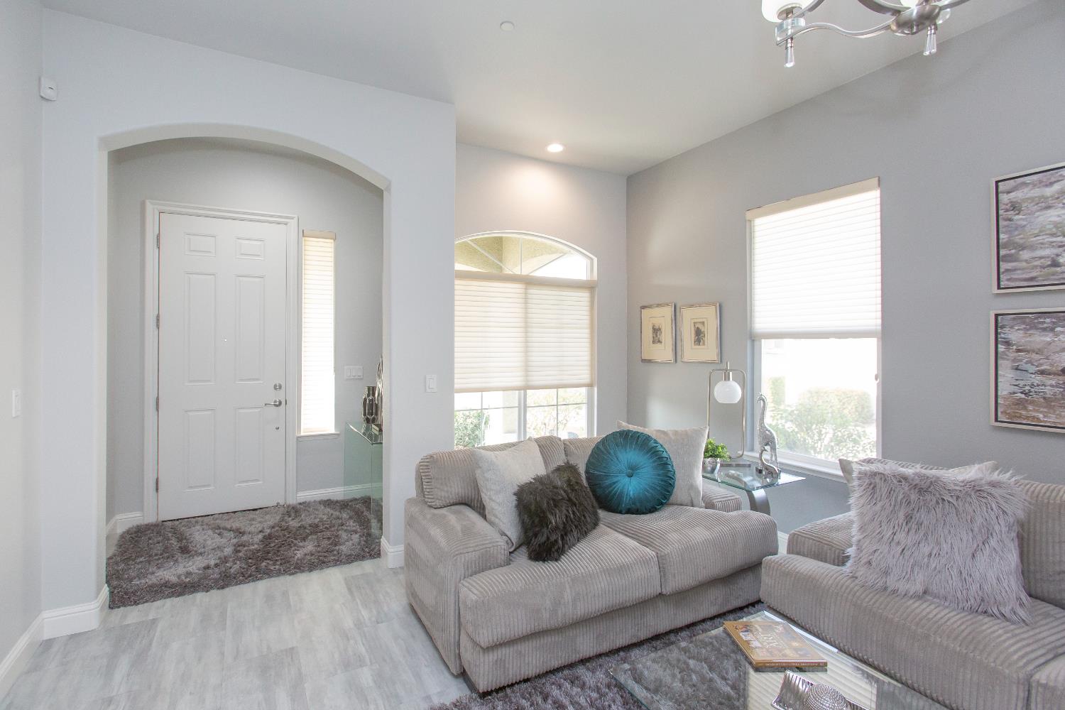 2470 Sea Lion Way, Turlock, CA 95380