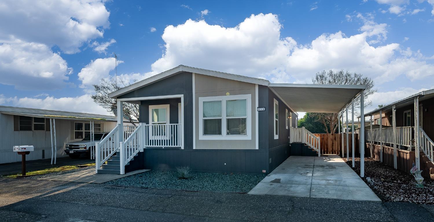 2307 Oakdale Rd #13, Modesto, CA 95355