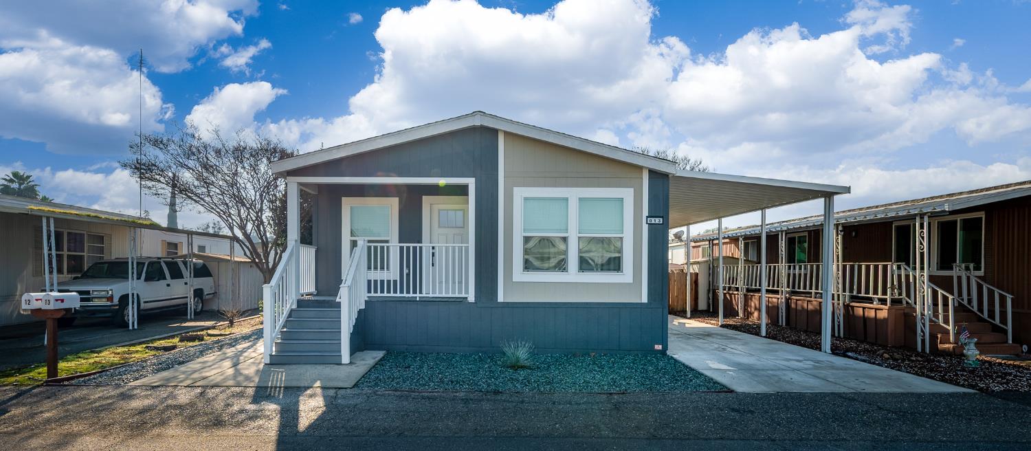 2307 Oakdale Rd #13, Modesto, CA 95355