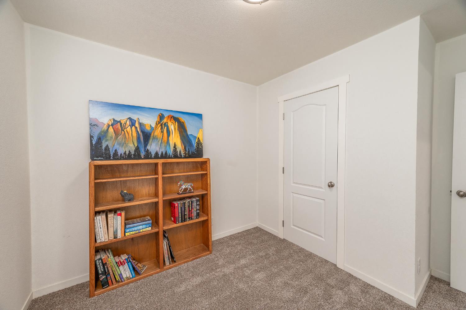 2307 Oakdale Rd #13, Modesto, CA 95355