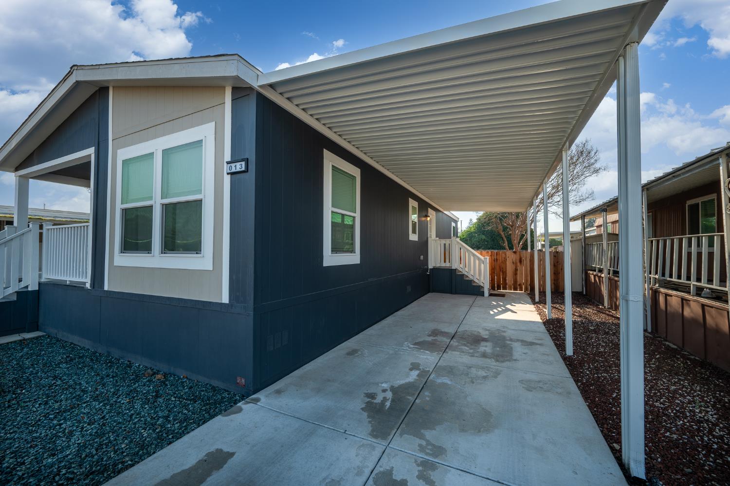 2307 Oakdale Rd #13, Modesto, CA 95355