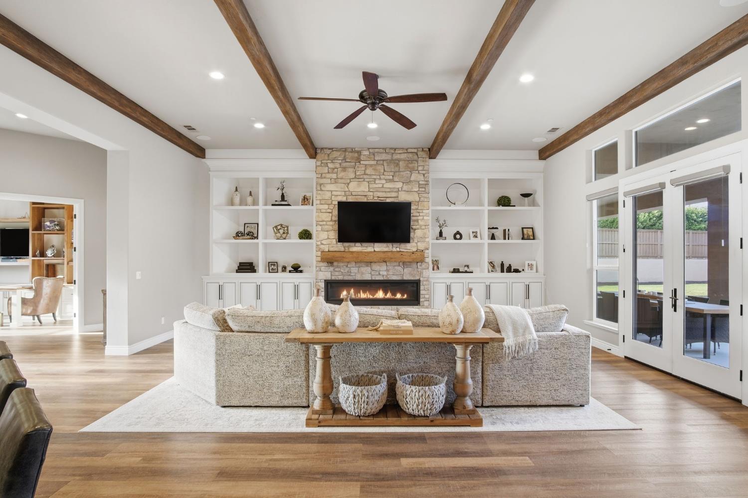 10407 Fox Borough Dr, Oakdale, CA 95361