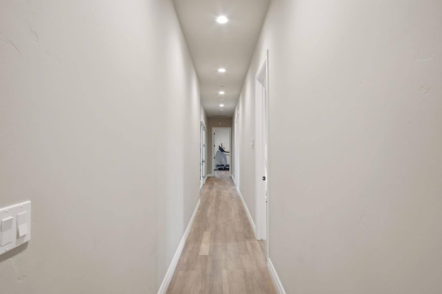 10407 Fox Borough Dr, Oakdale, CA 95361