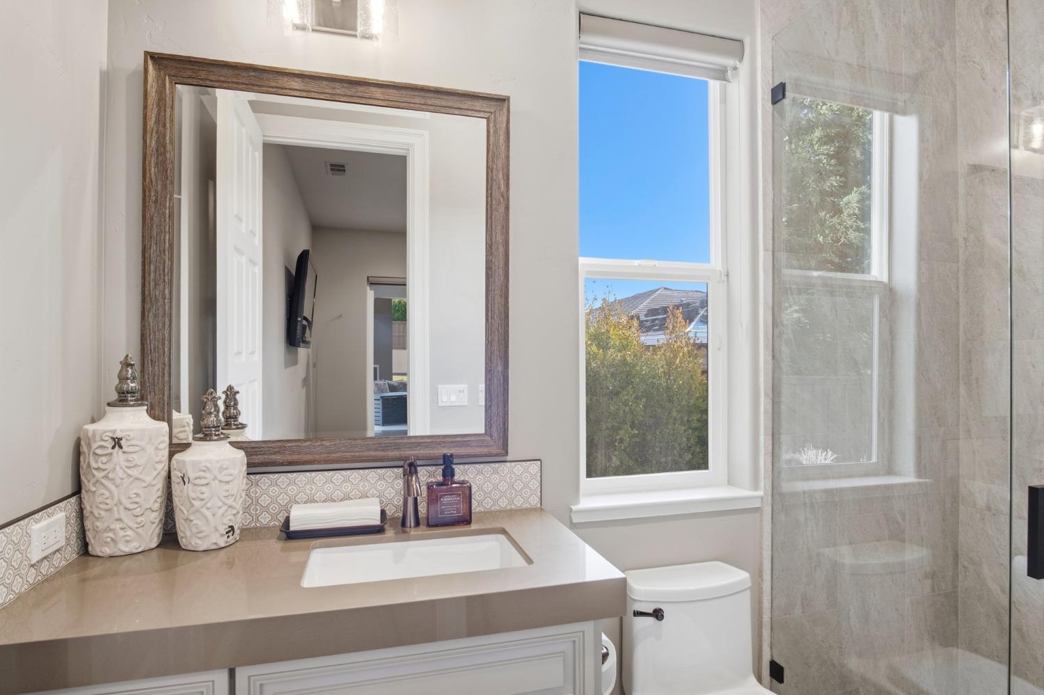 10407 Fox Borough Dr, Oakdale, CA 95361